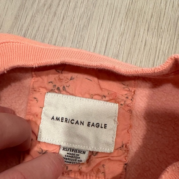 american eagle crewneck - Picture 2 of 2